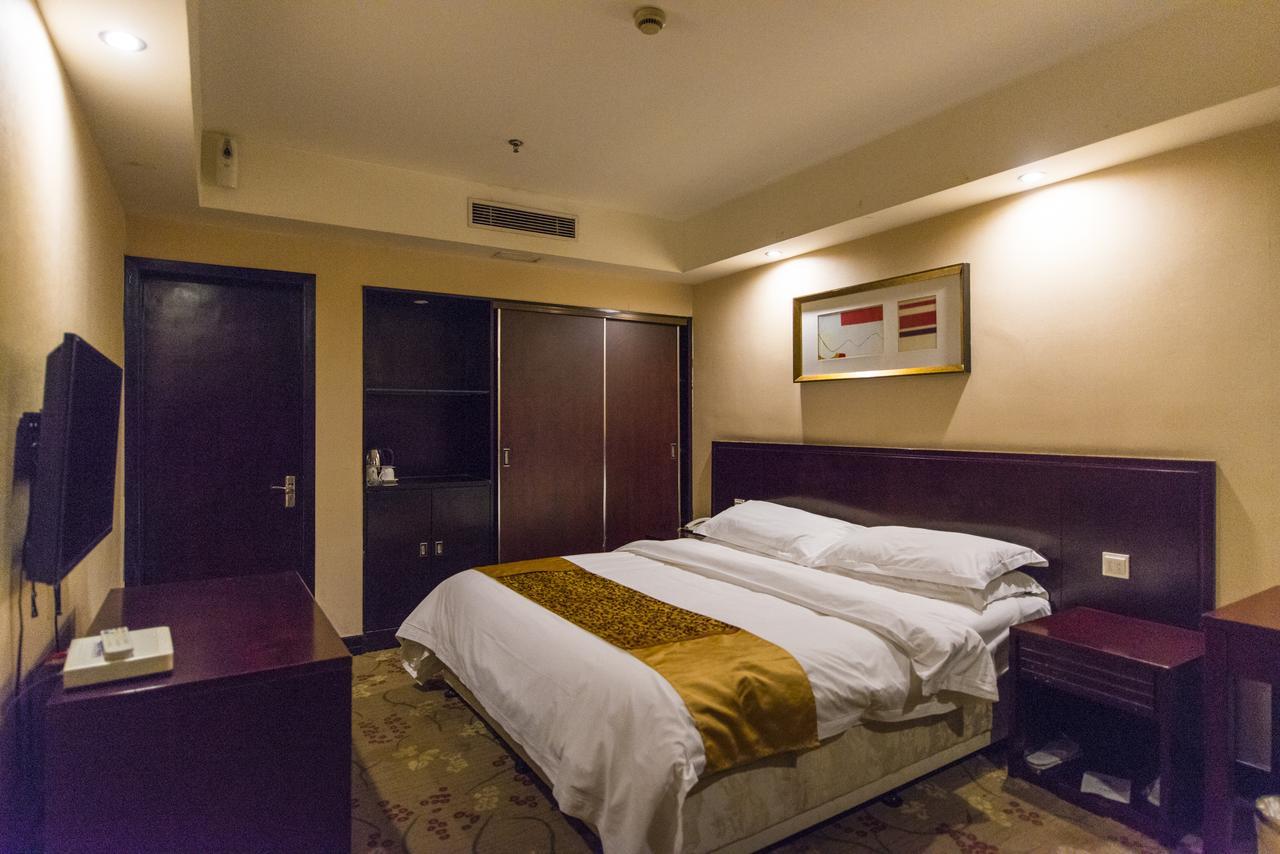 Vienna 3 Best Hotel Shanghai Expo Sanlin Eksteriør bilde
